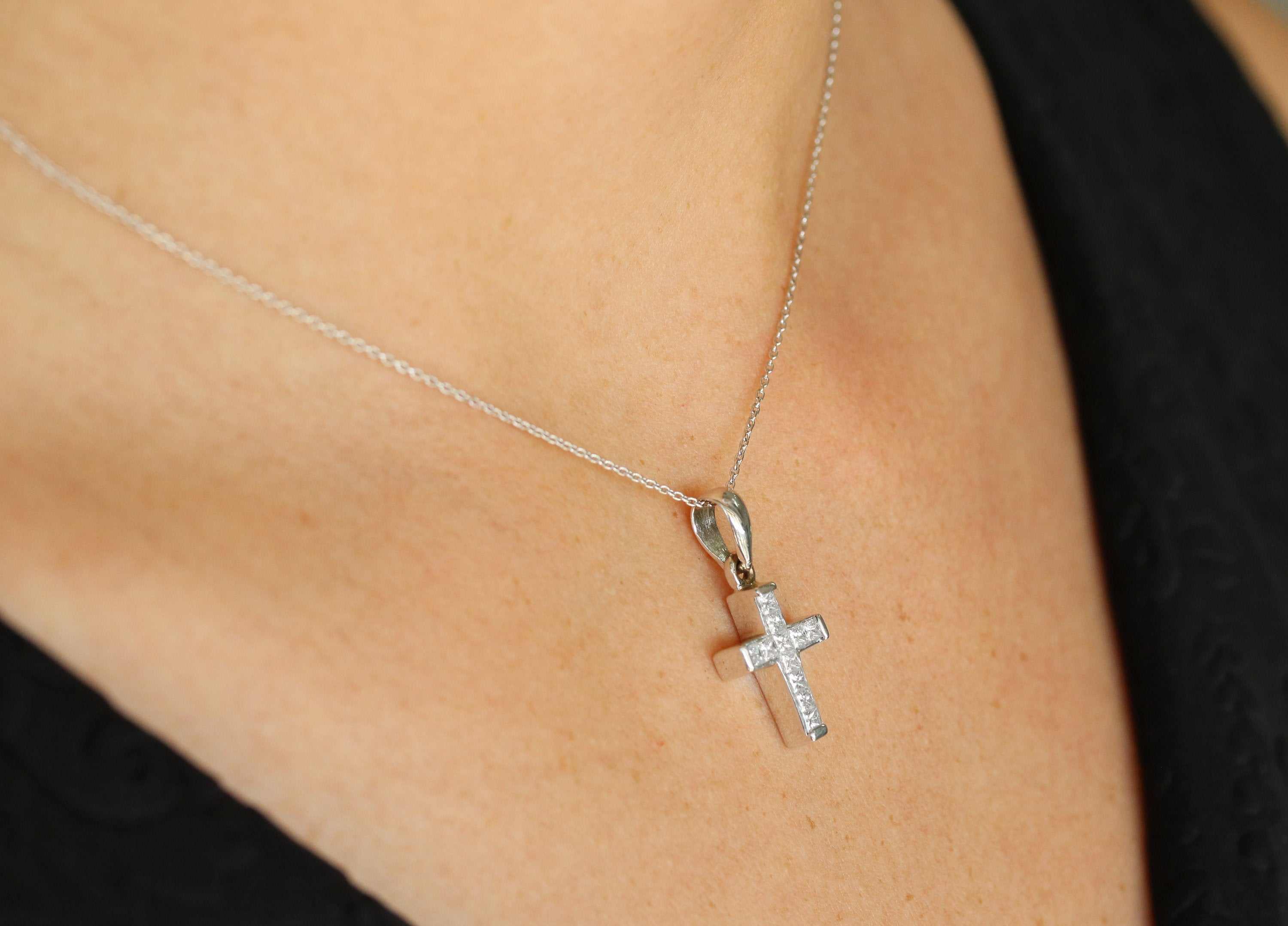 0.55tcw Princess Cut Diamond Cross Necklace 18K