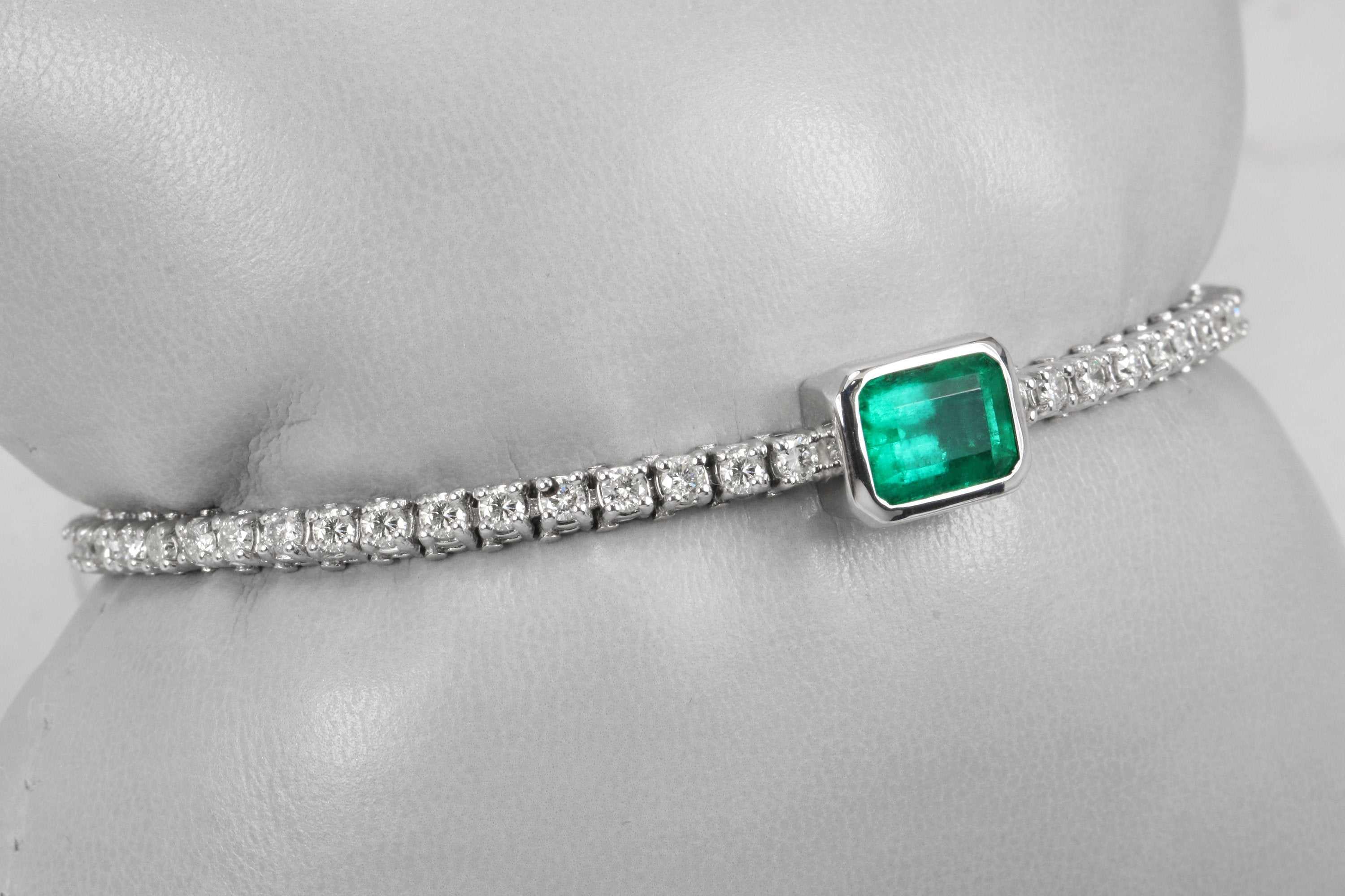 5.0tcw Emerald & Diamond Link Tennis Bracelet White 14K