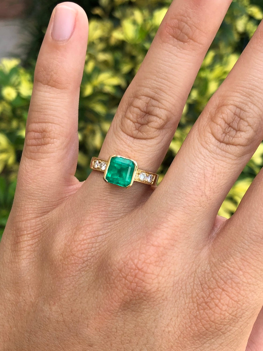 Fabulous Asscher-cut emerald and diamond Art Deco ring – Delphi Antiques  (Dublin)