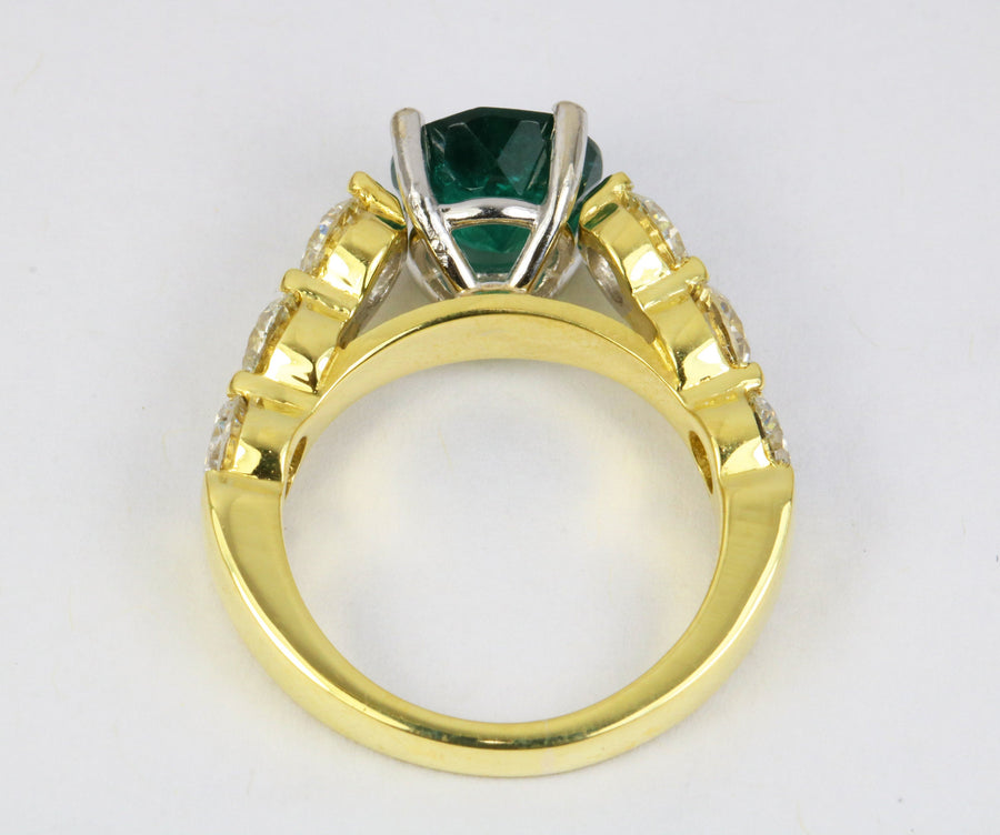 4.55 carat top quality Round Emerald & Jumbo Diamond Accent Statement Ring