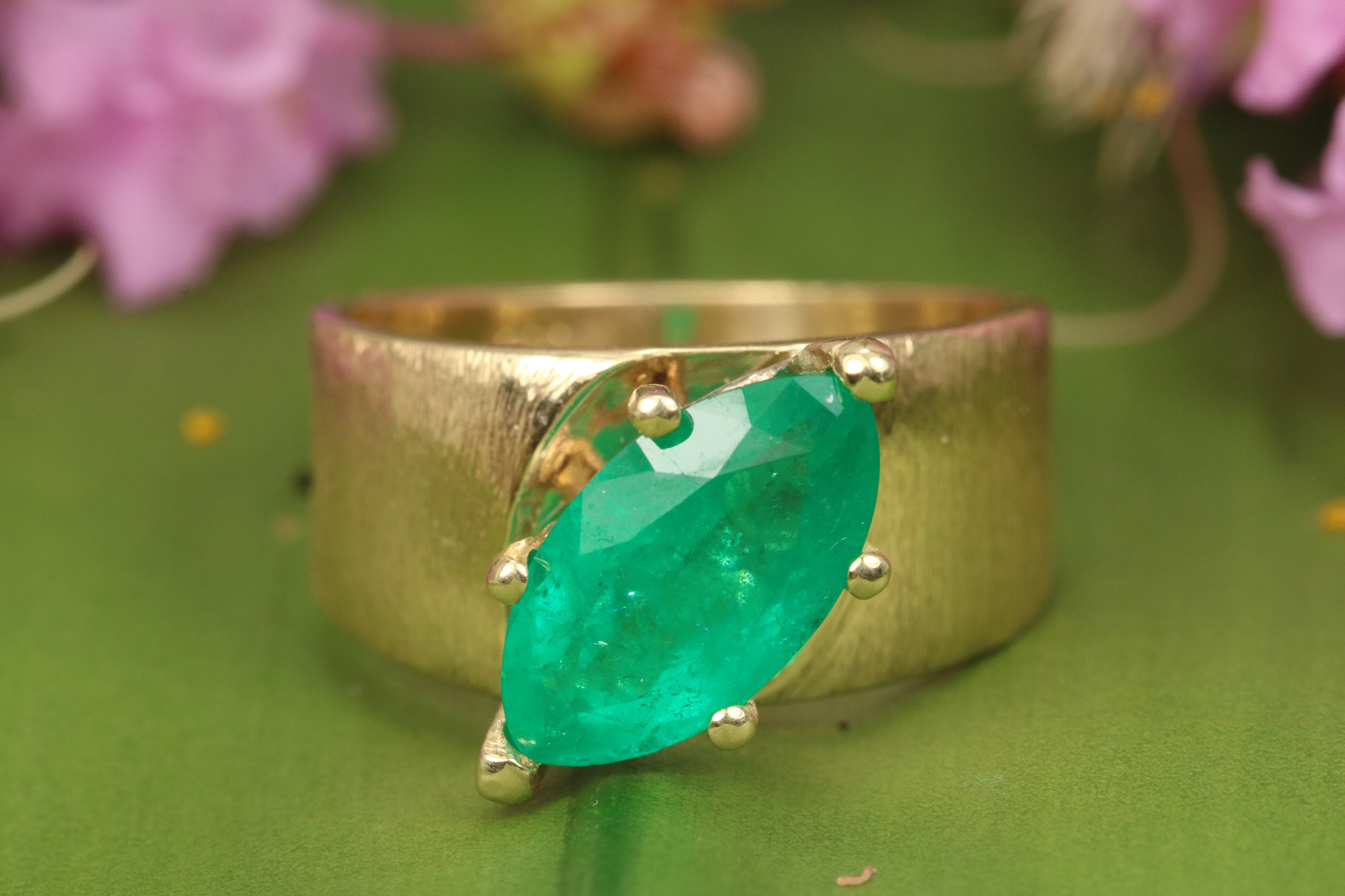 2.68 Carat Colombian Emerald Solitaire Gold Engagement Ring, Emerald Marquise Ring, Marquise Emerald Gold Ring, Emerald Thick Band Ring - JR Colombian Emeralds