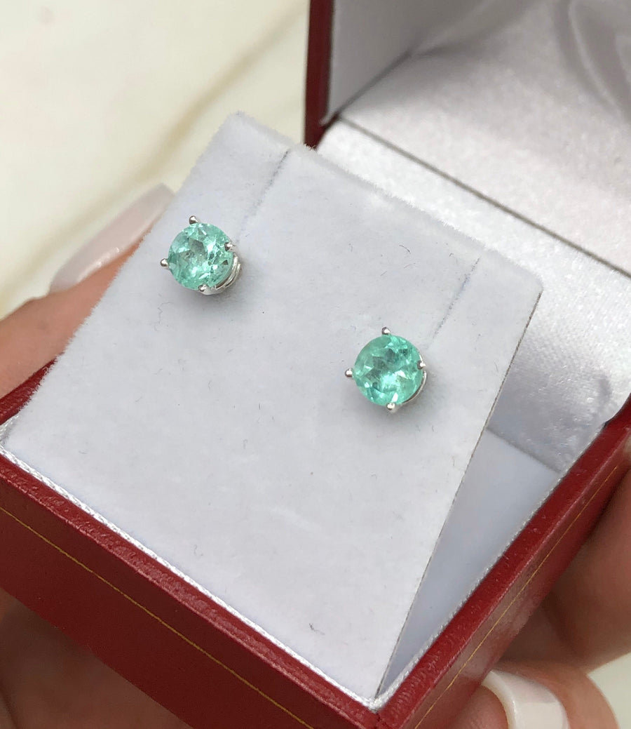 1.50 Carats Natural Colombian Emerald Brilliant Cut Earrings 4.5mm Silver