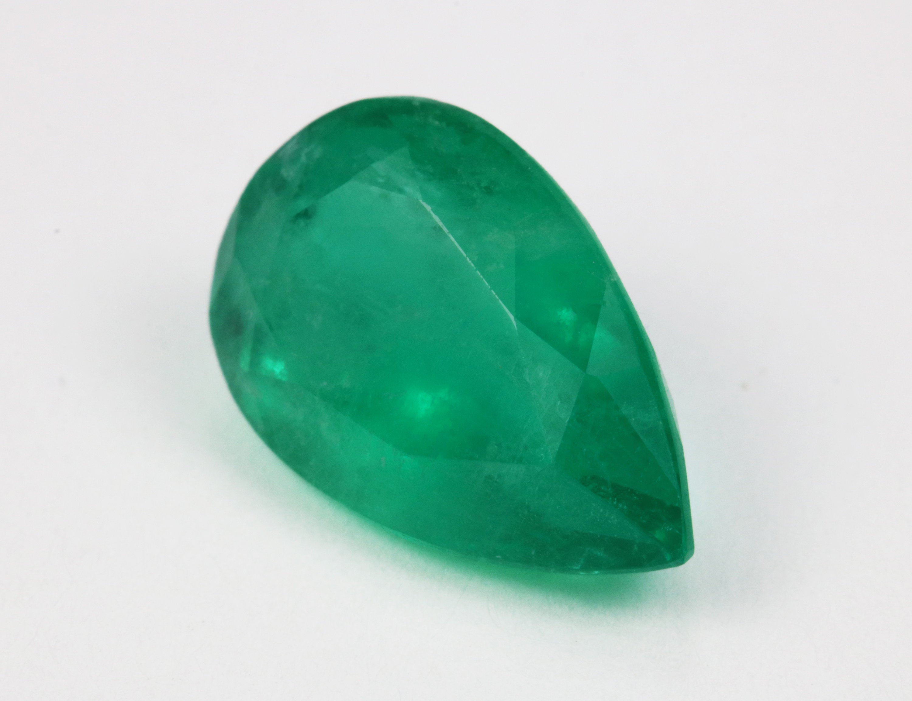 4.19 Carat Emerald Teardrop, 13x9MM Loose Emerald Pear, Natural Emerald,Green Emerald, green emerald stone, Teardrop Emerald,Faceted emerald - JR Colombian Emeralds
