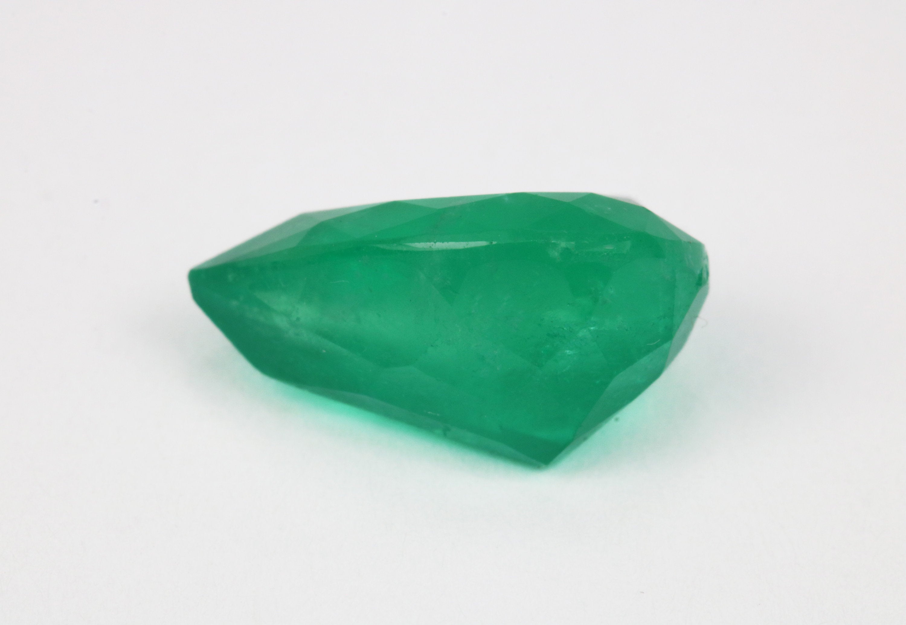 4.19 Carat Emerald Teardrop, 13x9MM Loose Emerald Pear, Natural Emerald,Green Emerald, green emerald stone, Teardrop Emerald,Faceted emerald - JR Colombian Emeralds