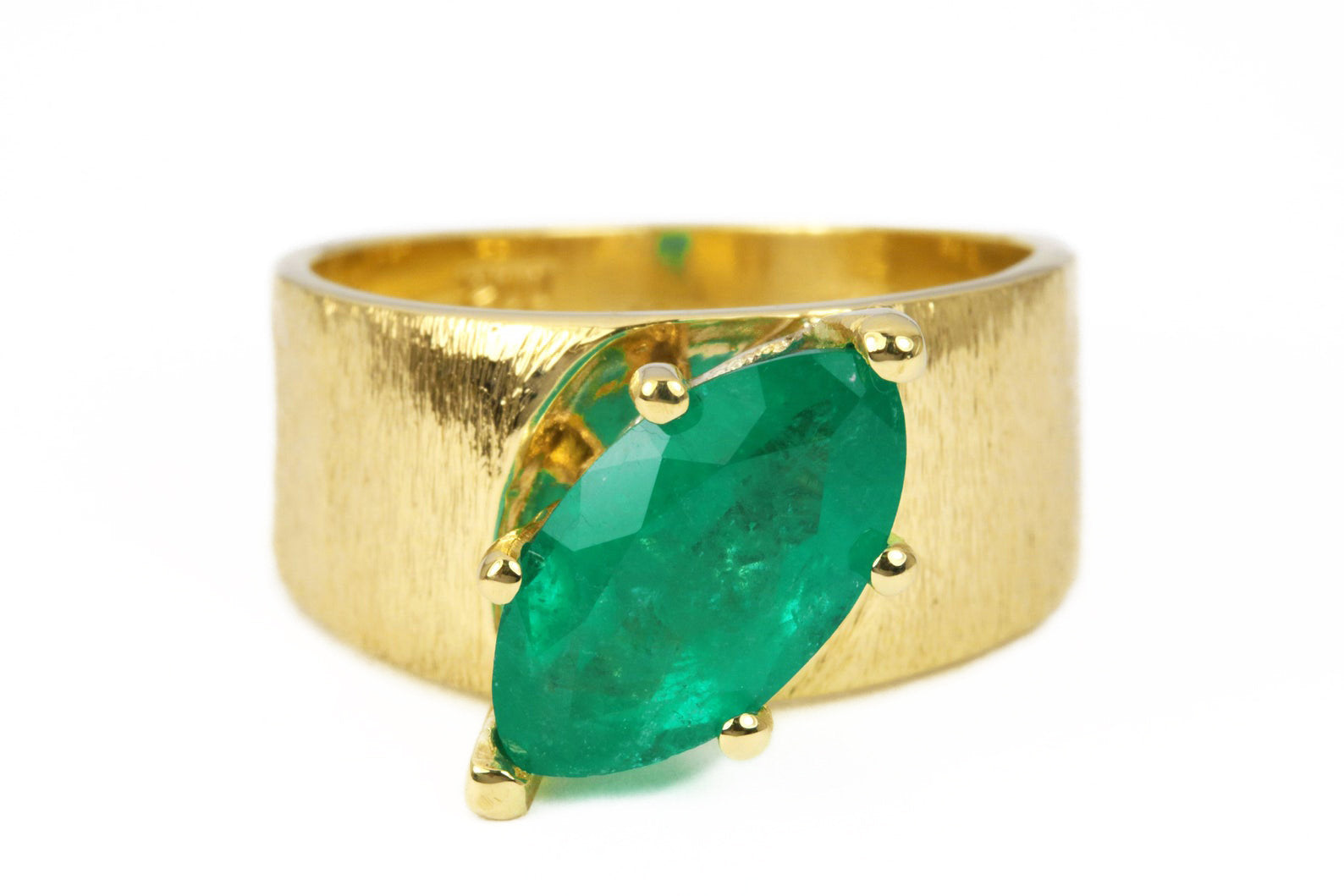 2.68 Carat Colombian Emerald Solitaire Gold Engagement Ring, Emerald Marquise Ring, Marquise Emerald Gold Ring, Emerald Thick Band Ring - JR Colombian Emeralds