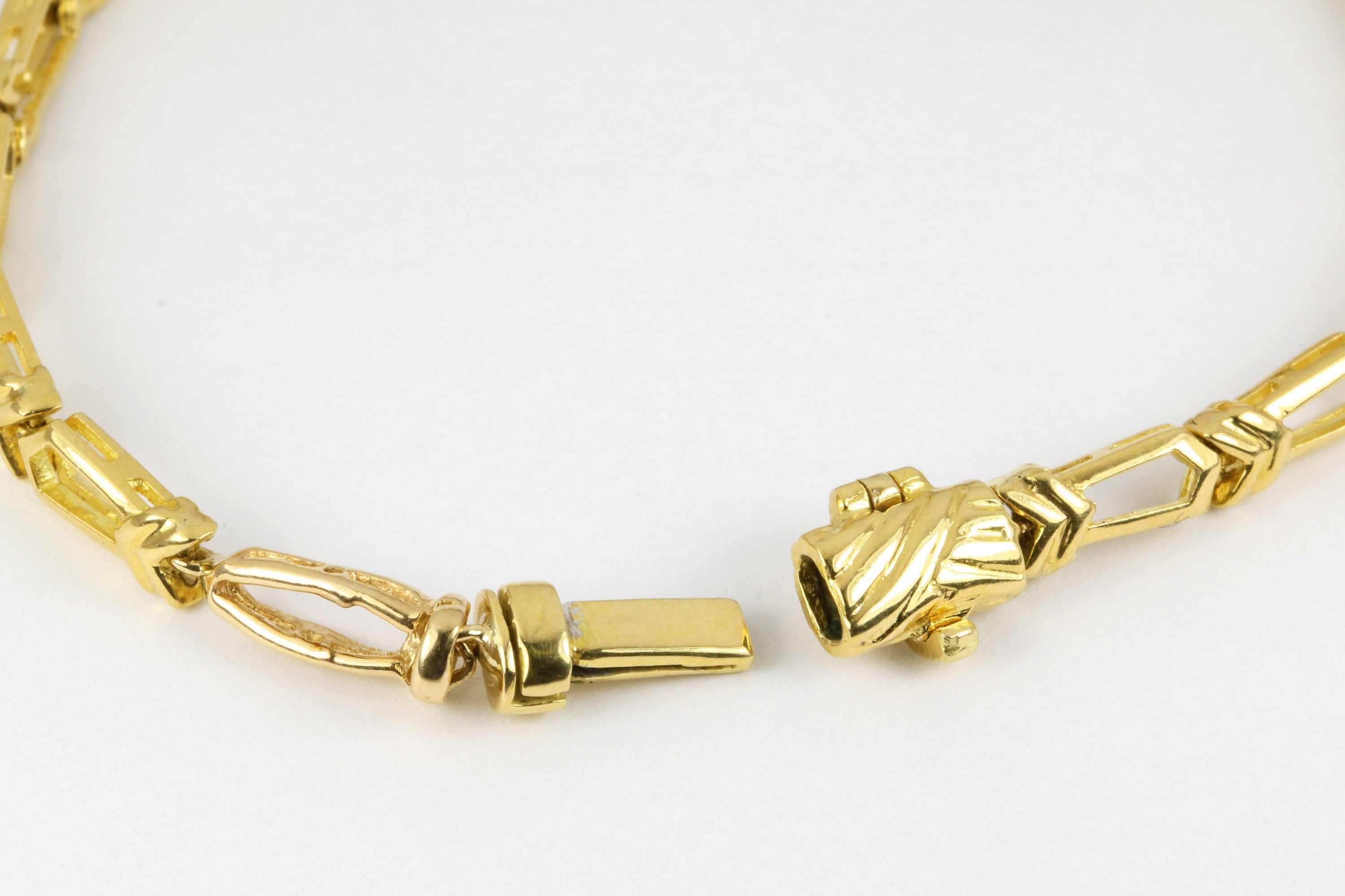 1.70tcw Emerald & Diamond Anniversary Bracelet Gold 18K