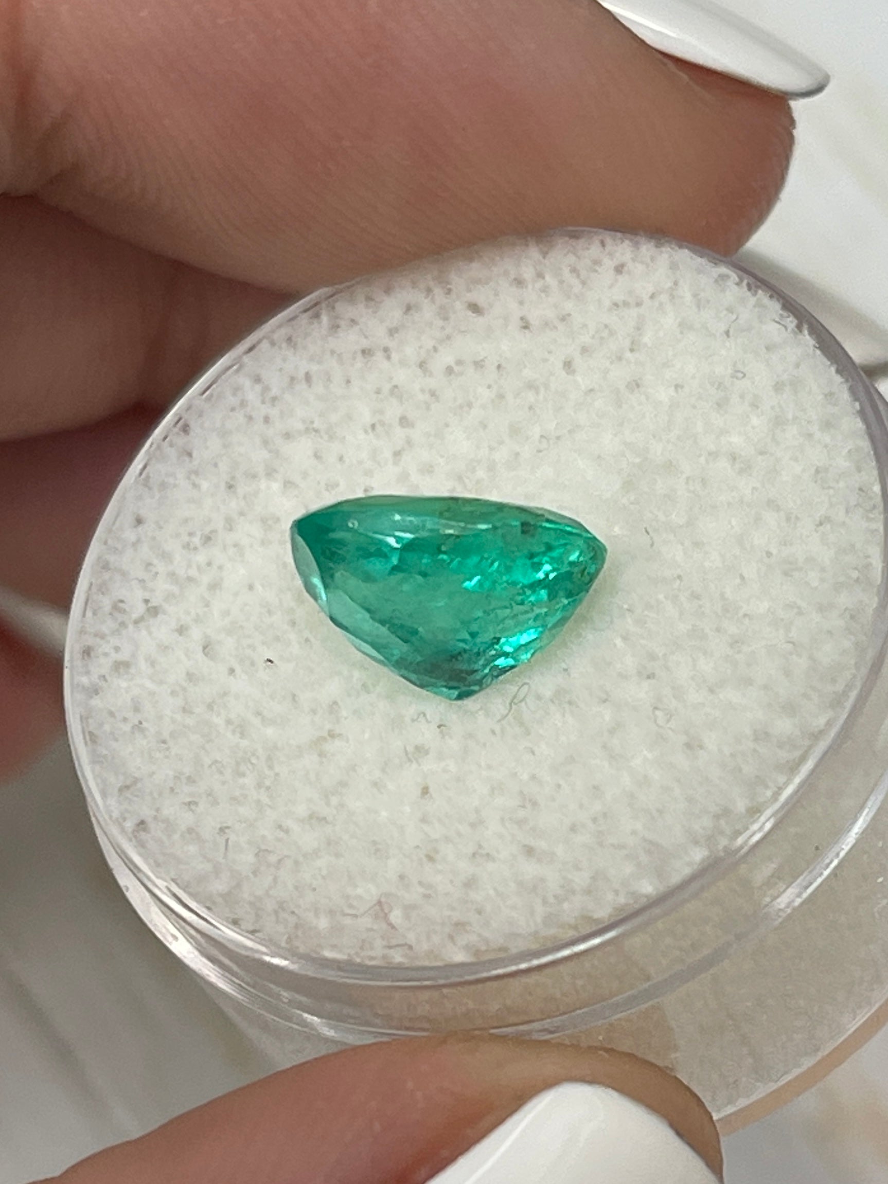 Bluish green 2.90 carat oval cut Colombian emerald, natural loose gemstone by JR Colombian Emeralds