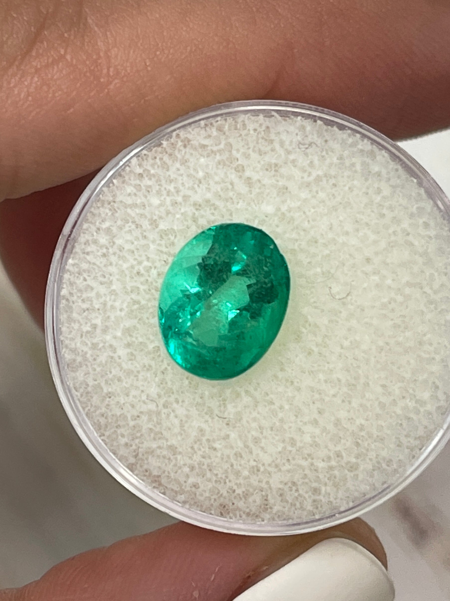 3.32 carat vivacious green Colombian emerald loose oval cut gemstone from JR Colombian Emeralds. Natural and vibrant.