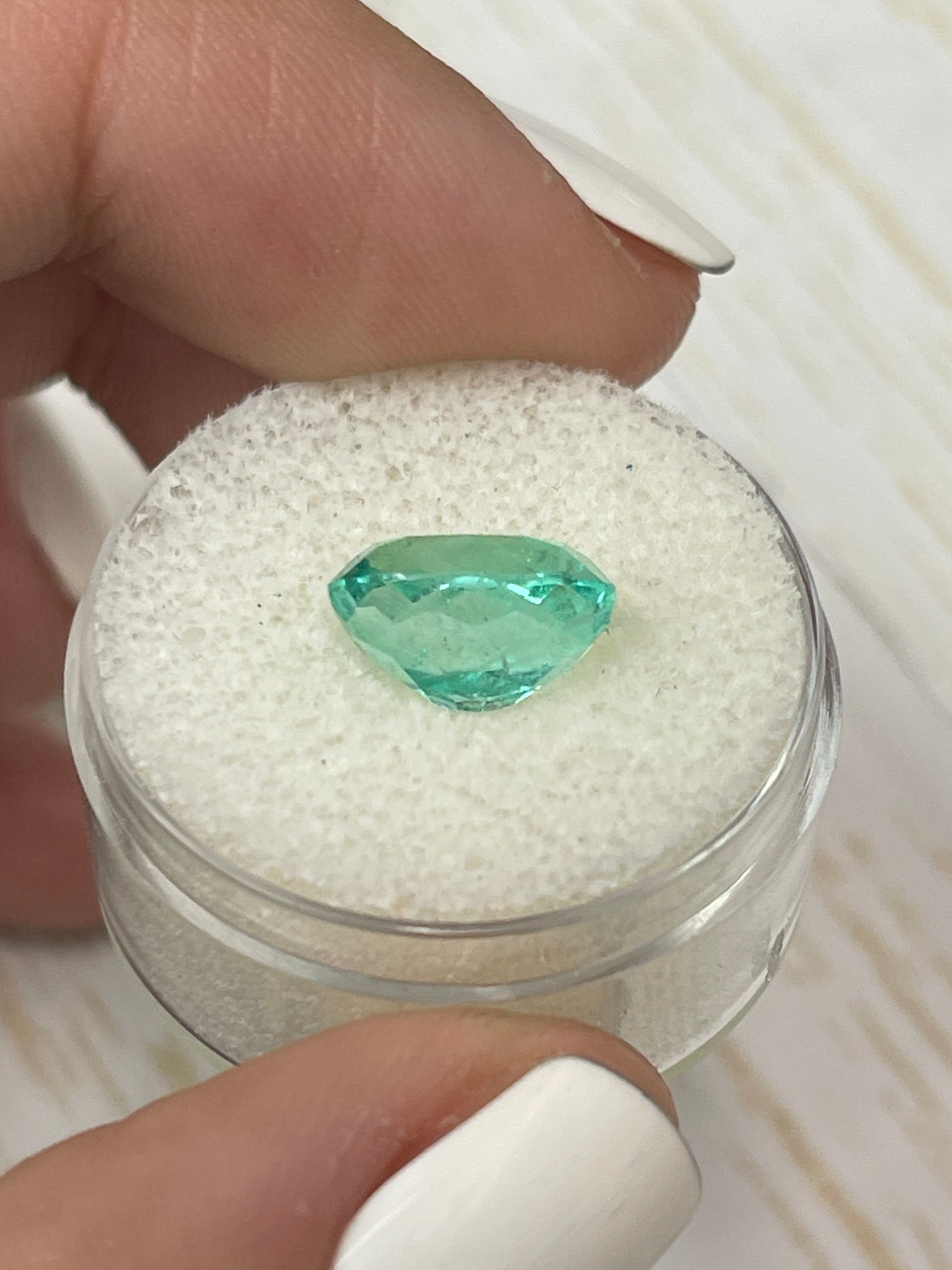 3.70 carat oval cut Colombian emerald from JR Colombian Emeralds, vibrant green, VS clarity, loose gemstone image.