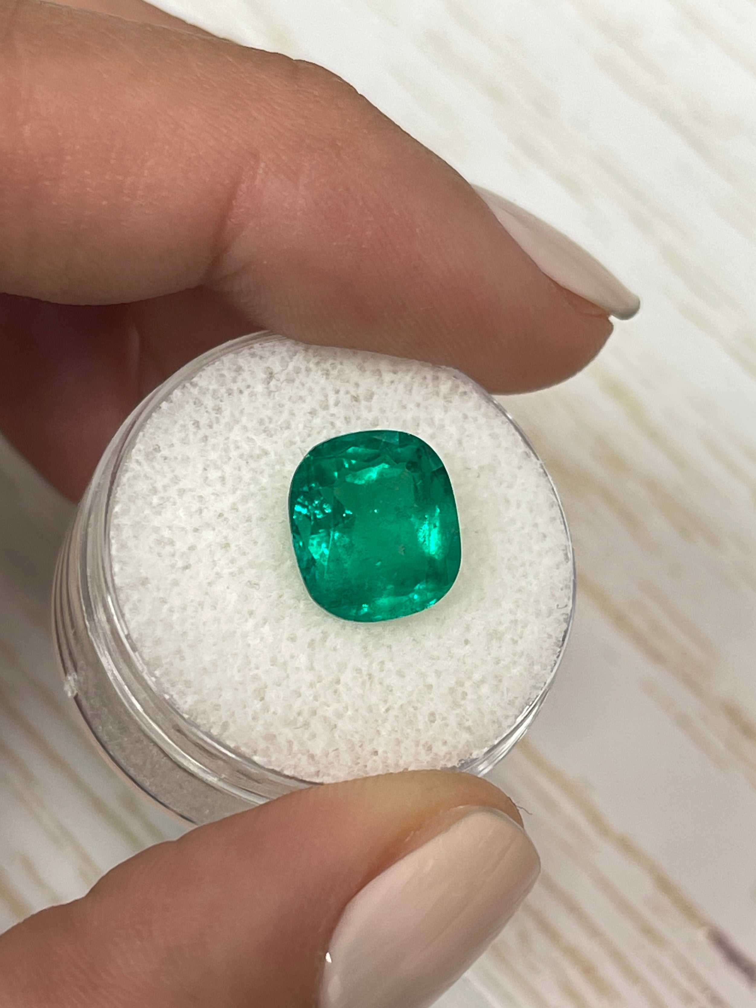 4.19 Carat Minor Oil 11x10 Vivid Muzo Green Natural Loose Colombian Em