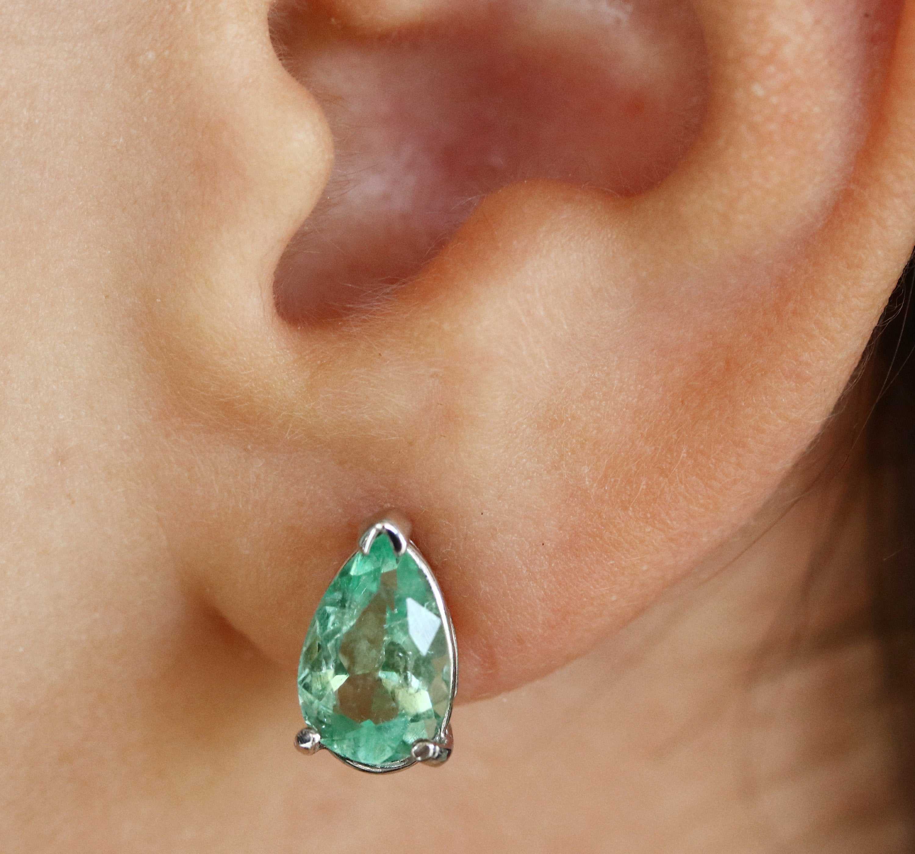 Light Green Emerald Tear Drop Solitaire Stud Earrings 14K for girl