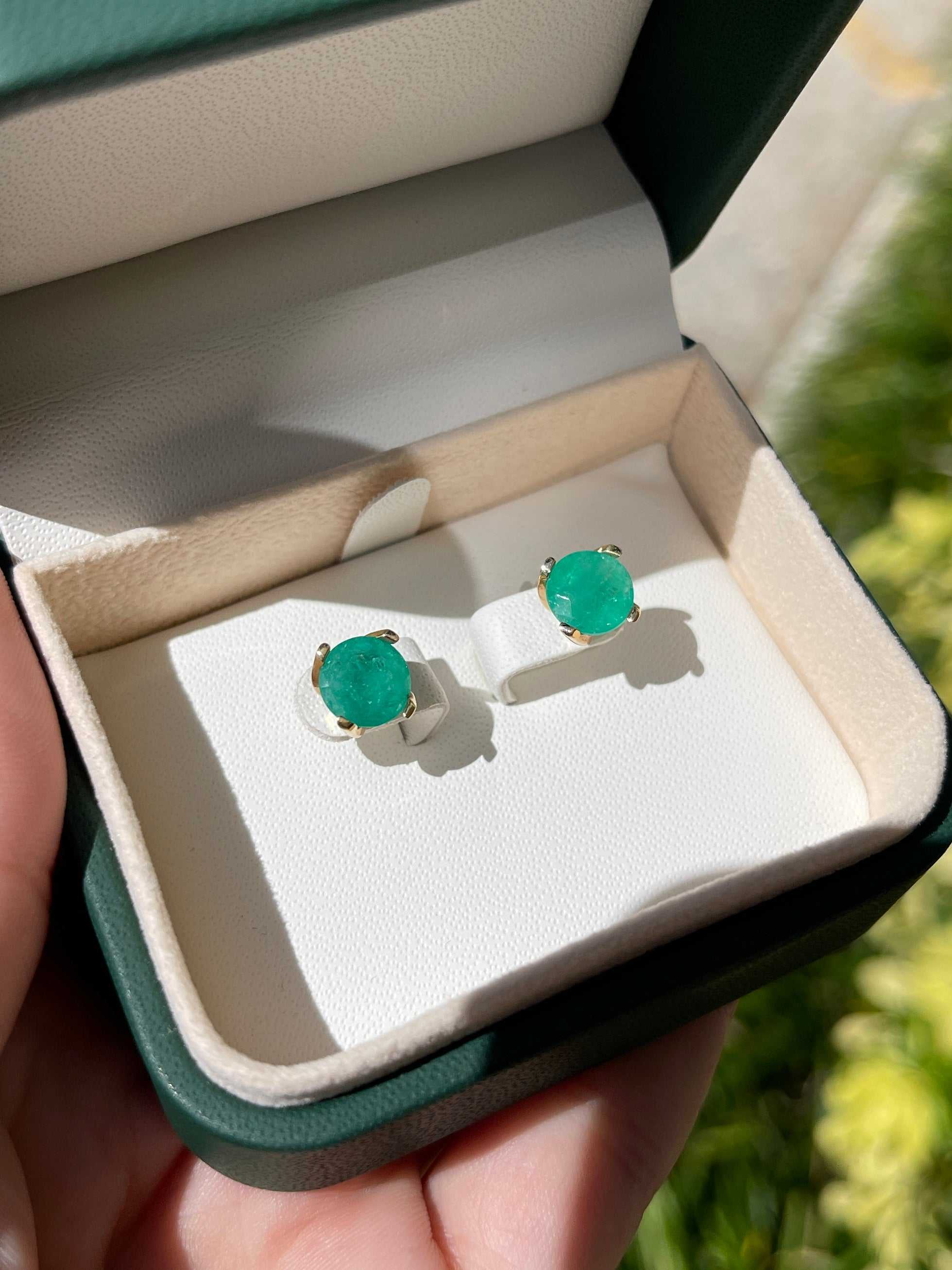 JR Colombian Emeralds 3.75ctw round classic stud basket earrings in 14K gold featuring vibrant green emeralds.