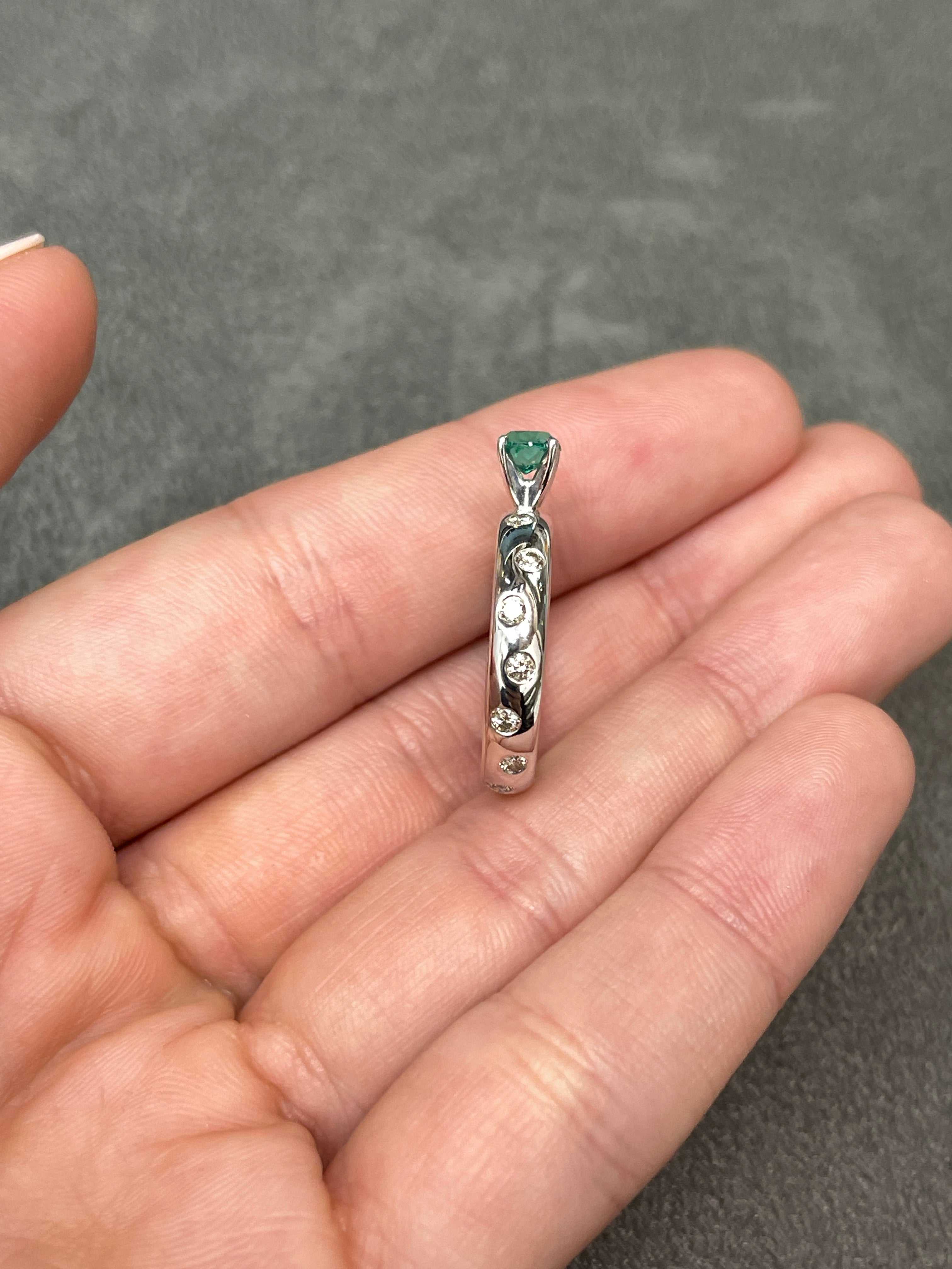 Classic Charm: Round Colombian Emerald & Diamond Eternity Band 1.15tcw 14K Gold Wedding Ring