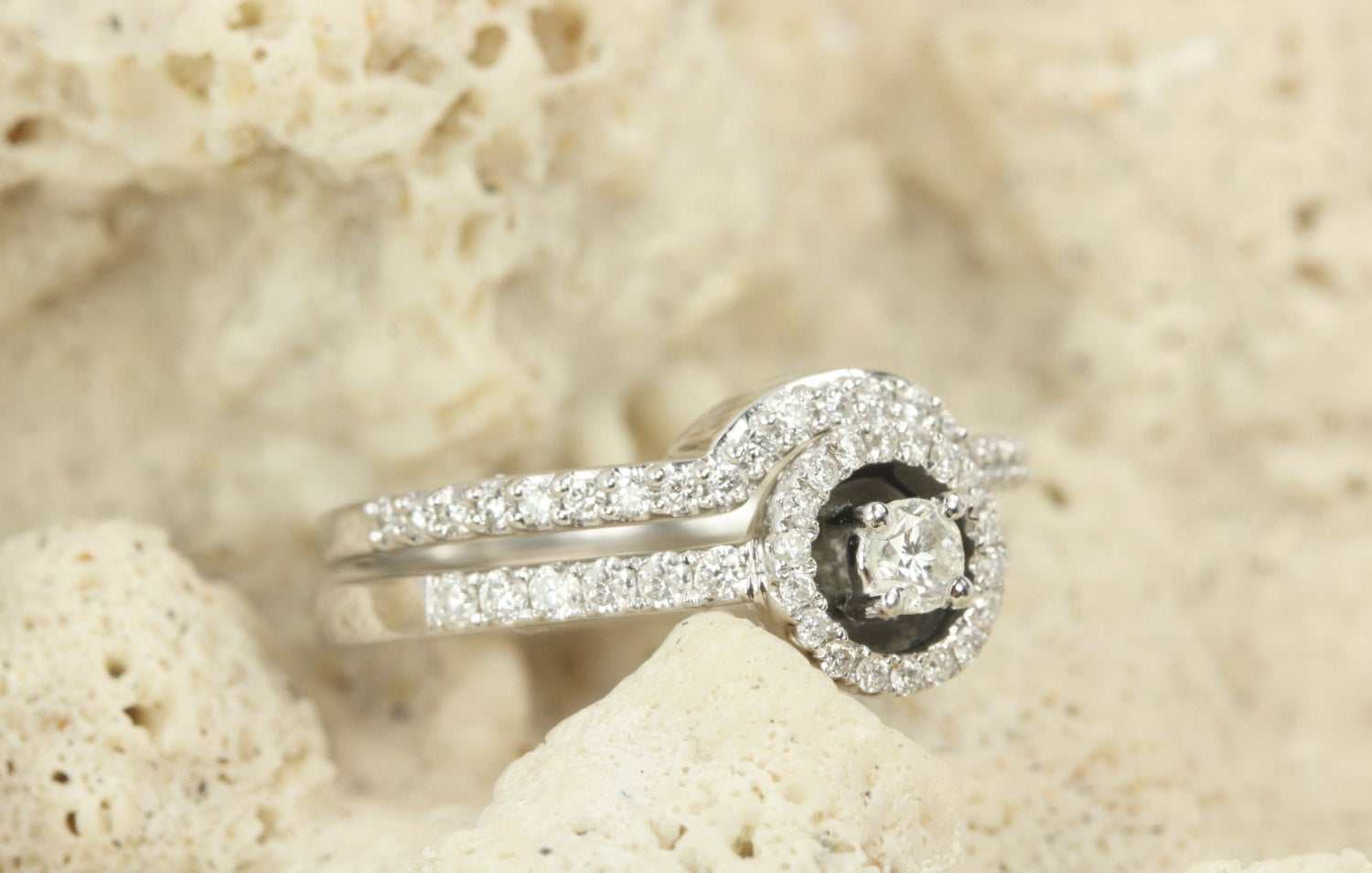 0.77tcw Modern Pave Diamond Engagement Ring 14K