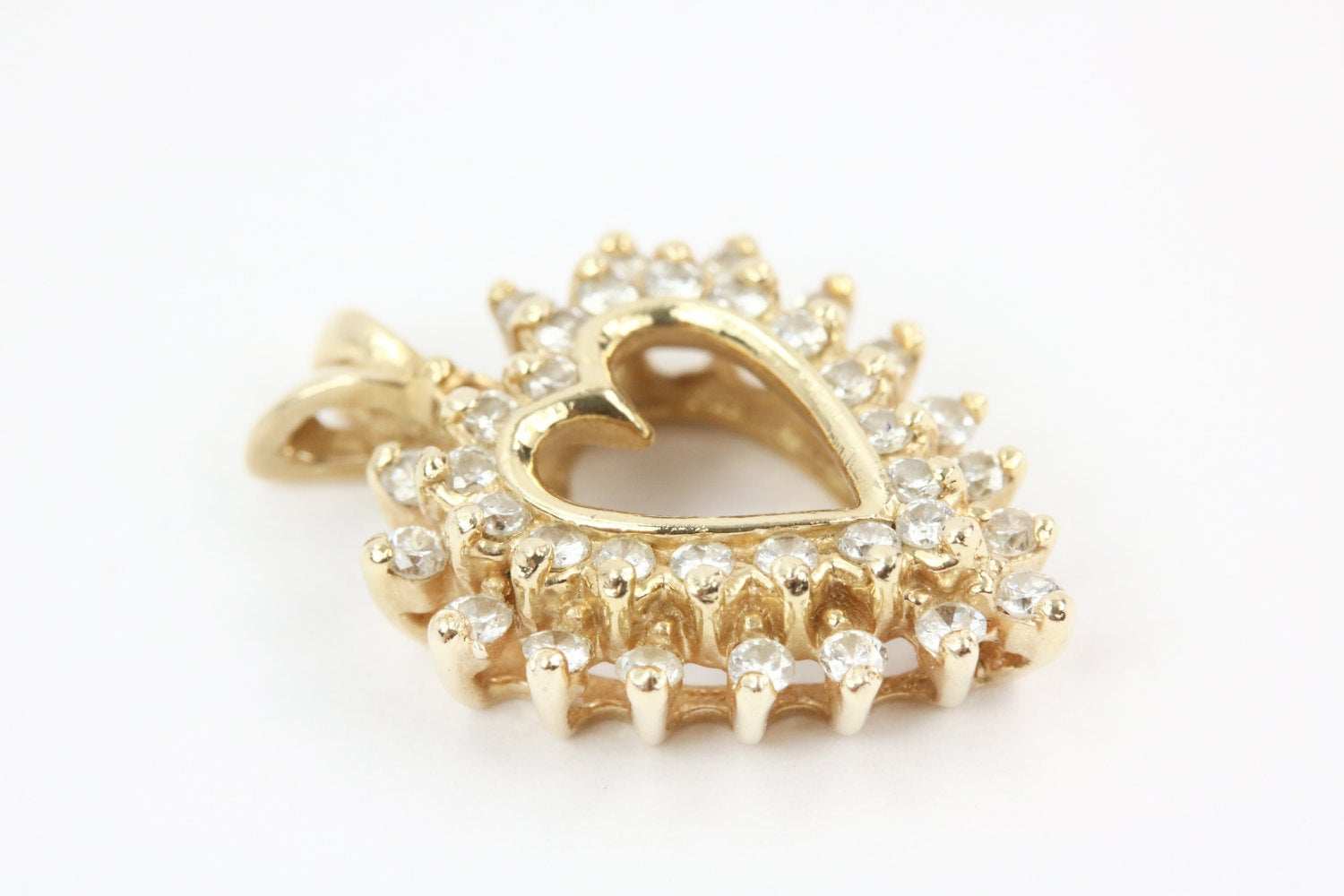 Diamond Cluster Heart Pendant 14K Gold image