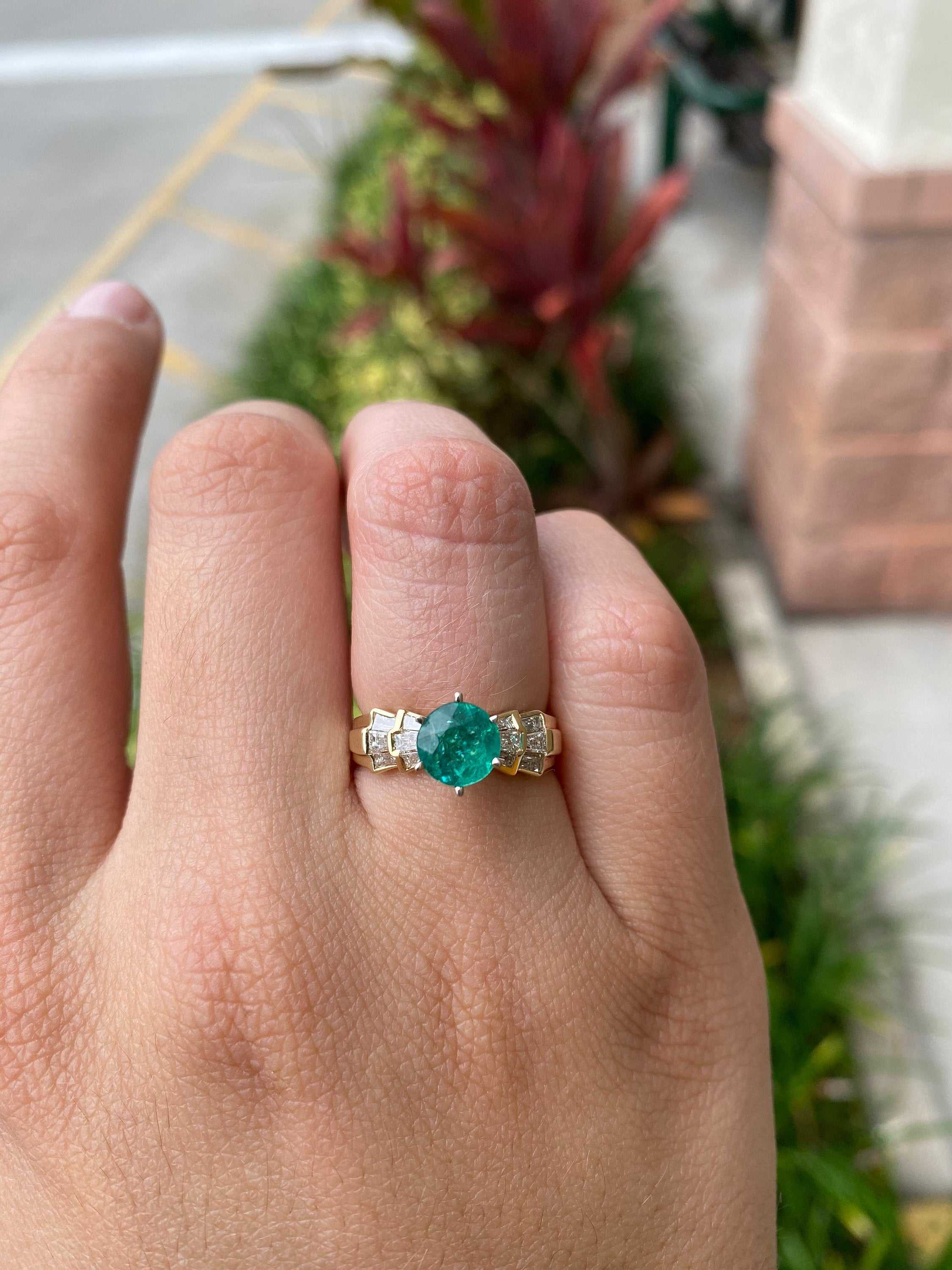 1.86tcw Round Emerald & Diamond Statement Ring