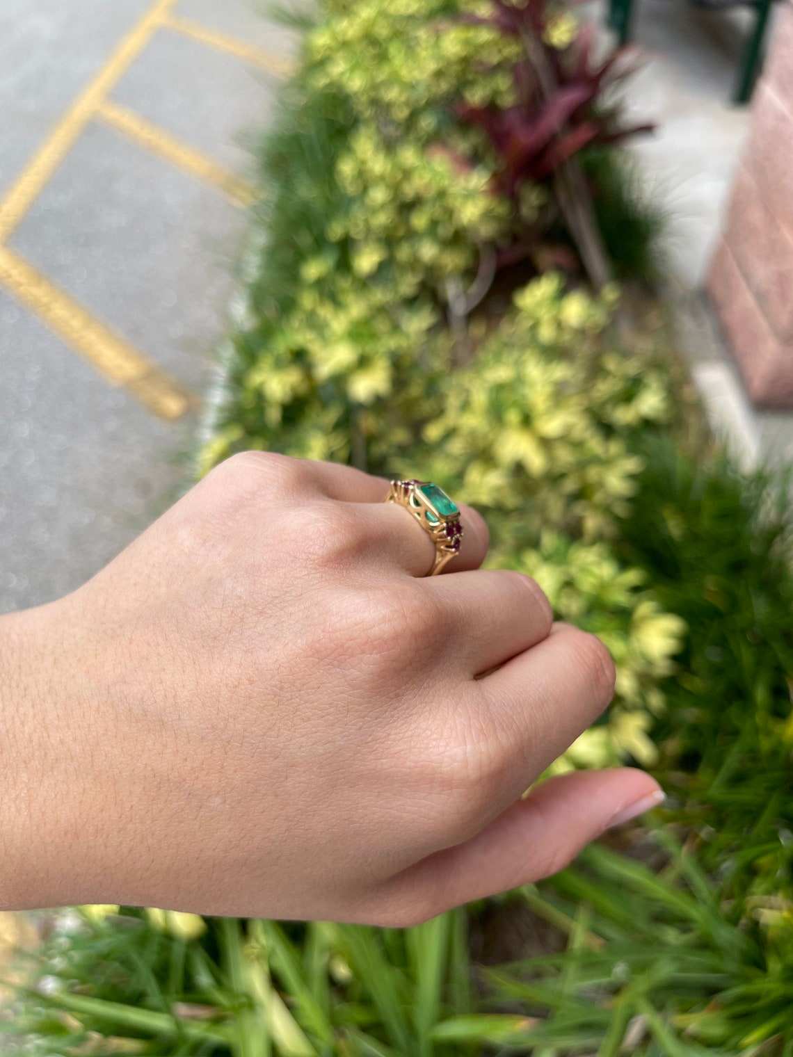 2.82tcw Vivid Green Emerald Colombian Emerald & Round Red Ruby Ring 18