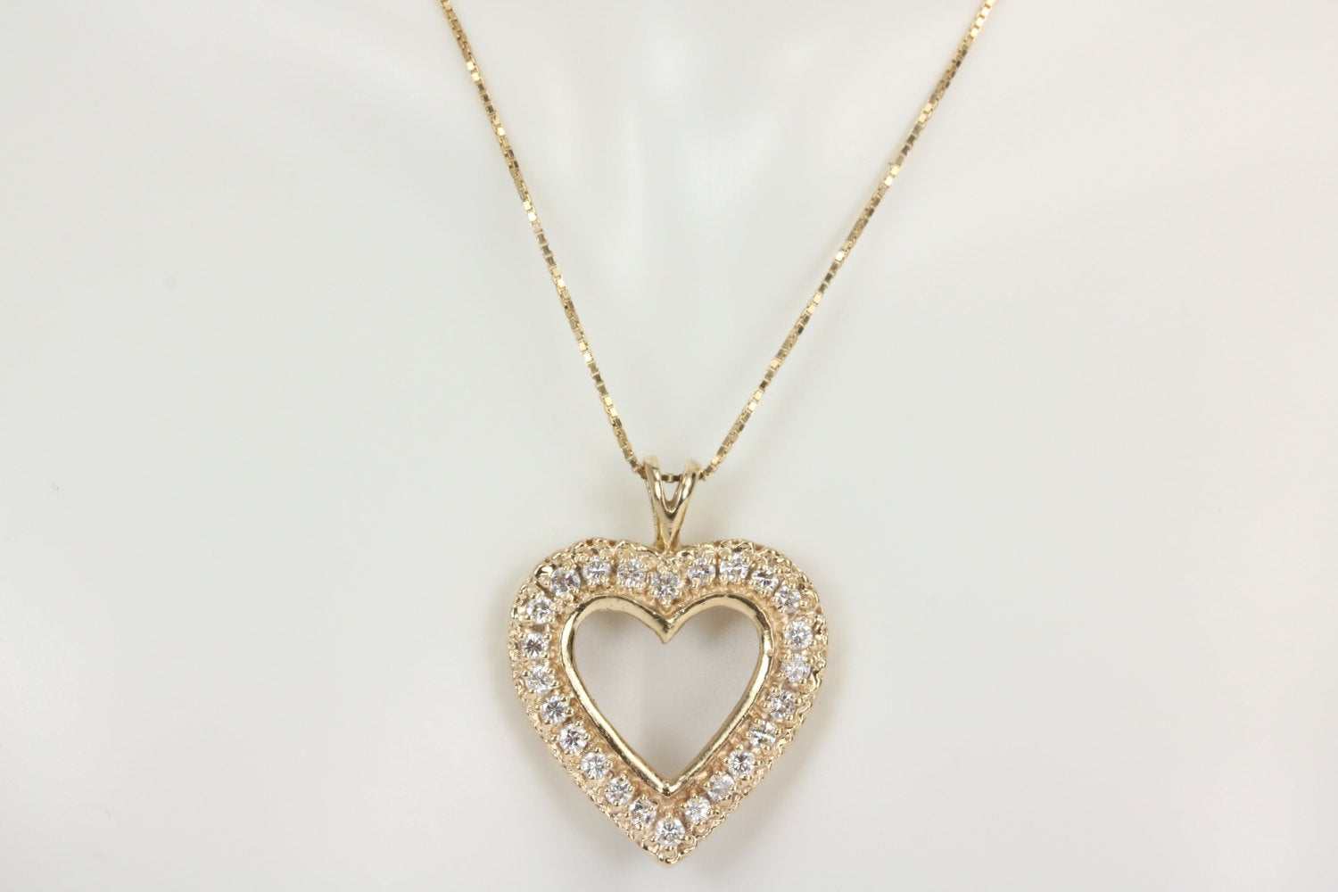  Diamond Heart Pendant Anniversary Gift Yellow Gold 14K